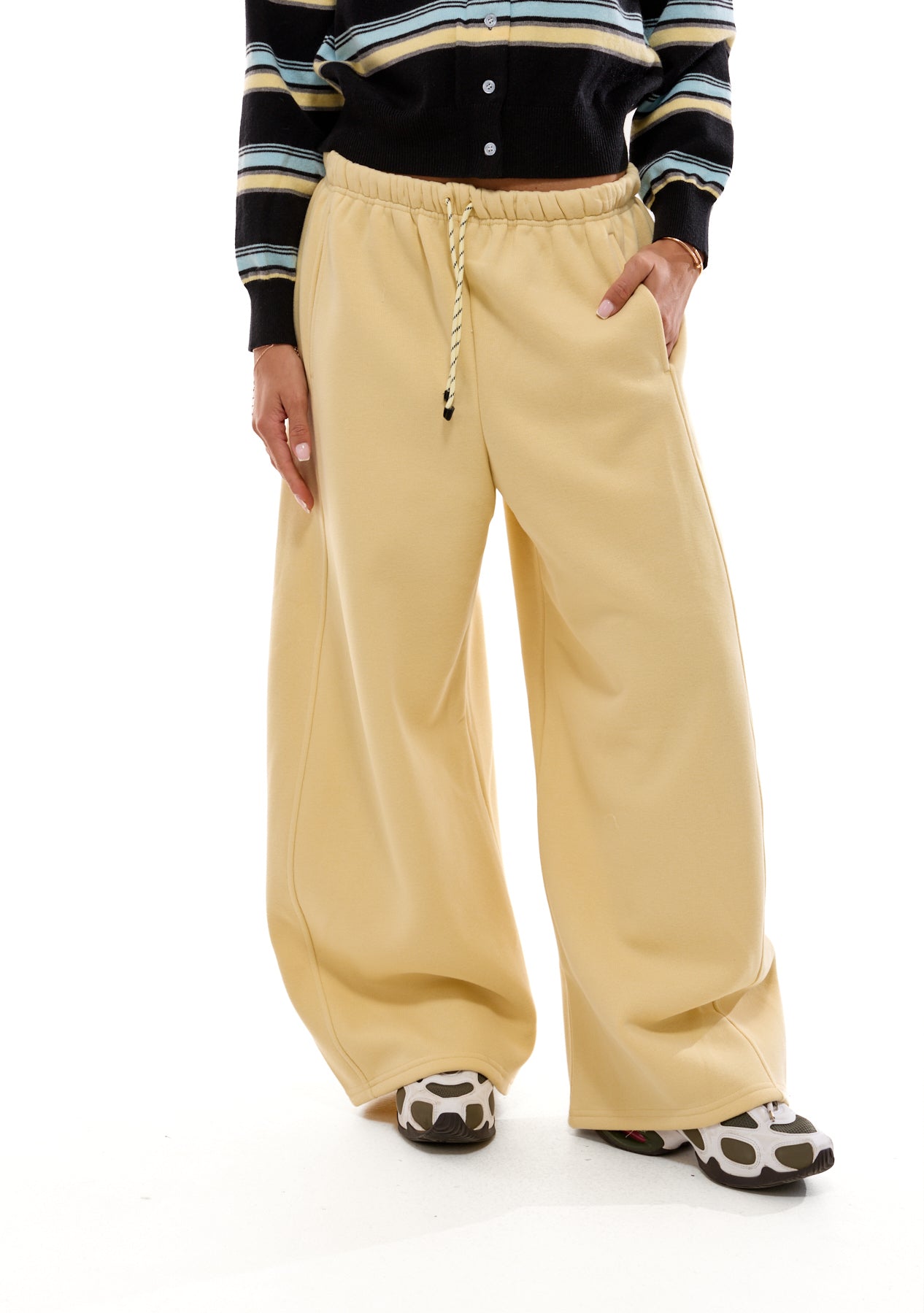 מכנסי לוסיאן | בננה