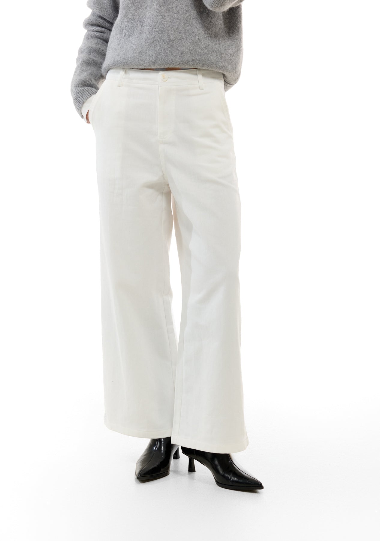 ג'ינס ג'וליאן | לבן