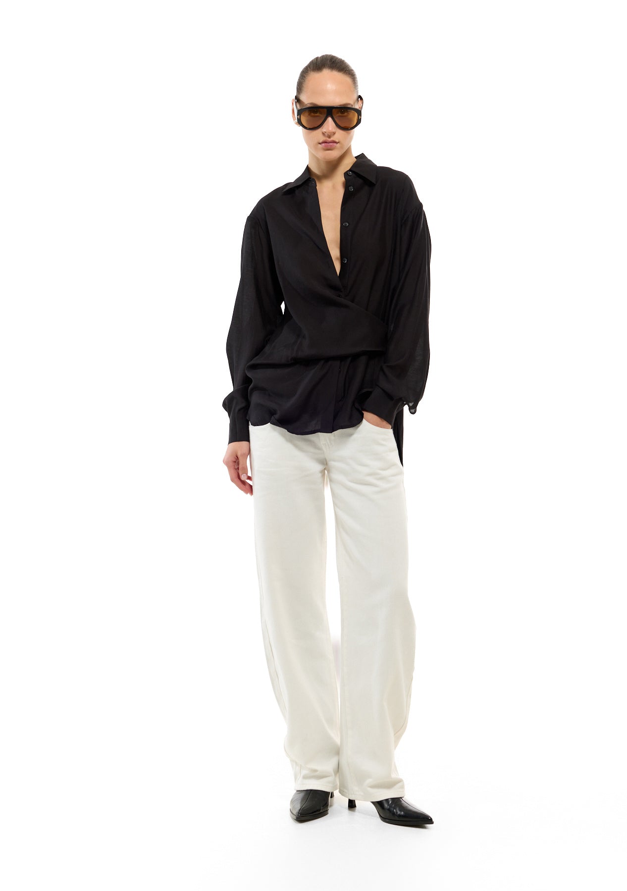 חולצת אנטוני | שחור