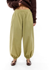 מכנסי אטלאס