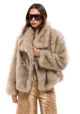 מעיל גבריאל | בז'