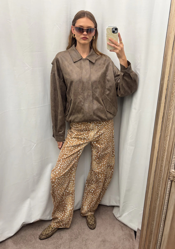 ג'ינס ברטון | חום